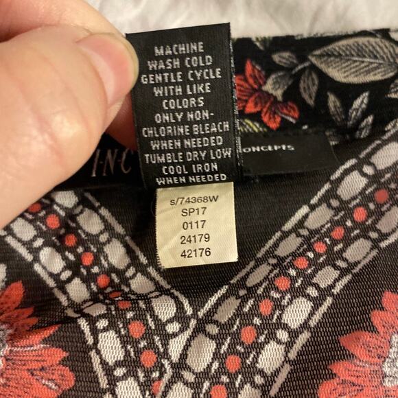 Boho Floral Embroidered Bell Sleeve Black Blouse INC International Concepts 1X - Picture 4 of 5